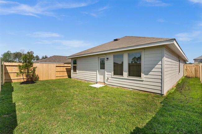 Building Photo - 2838 Via Augusta Dr