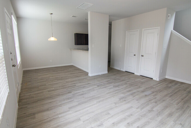 Building Photo - 24311 Volta Gardens Ct