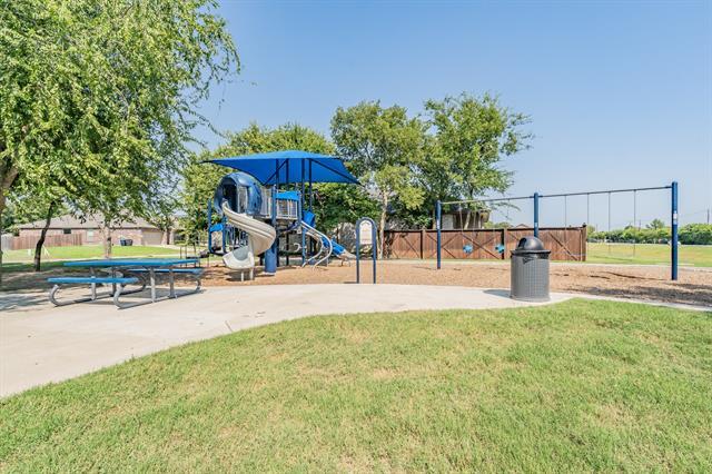 Building Photo - 8932 Sunny Hollow Dr