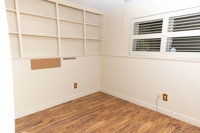 Building Photo - Spacious 5 Bed, 3 Bath Home for Rent in Idaho Falls!