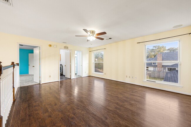 Building Photo - 18311 Oak Hampton Dr