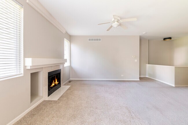 Building Photo - 12220 Peartree Way