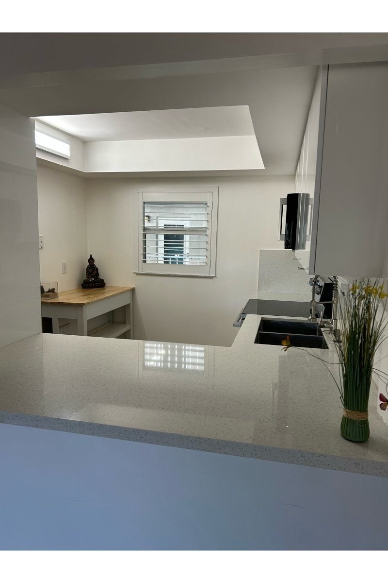 Building Photo - 1540 Glen Oaks Dr E