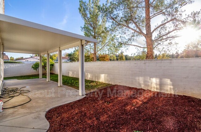 Building Photo - 44699 Springvail Ct