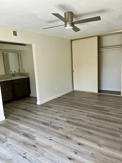 Building Photo - 6165 Del Paso Ave
