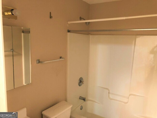 Building Photo - 39 Emmett Freeman Rd