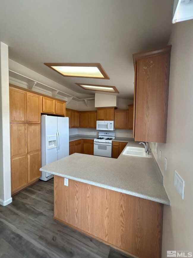 Building Photo - 455 Mallard Way