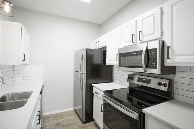 Building Photo - 12166 Metric Blvd
