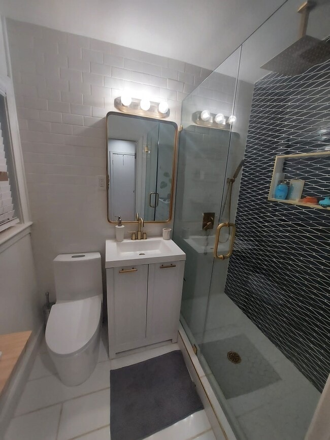 Building Photo - 1850 Portsmouth St