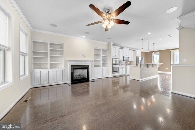 Building Photo - 6836 William White Way