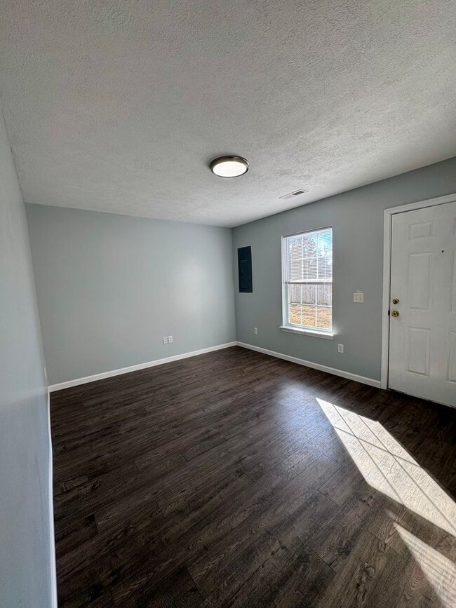 Building Photo - Beacon Hill Townhouse for Rent