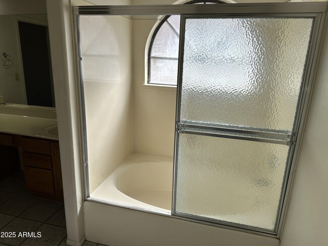 Building Photo - 14835 S 26th Way