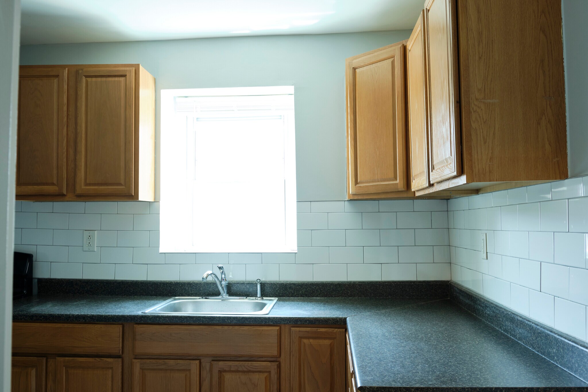 Kitchen sink - 201 Locust St