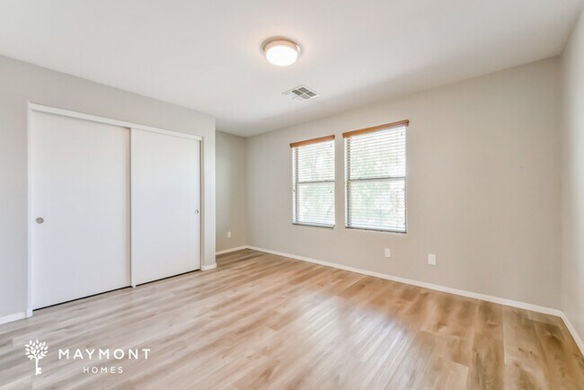 Building Photo - 3449 E Bartlett Dr