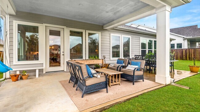 Building Photo - 2335 Pale Star Dr