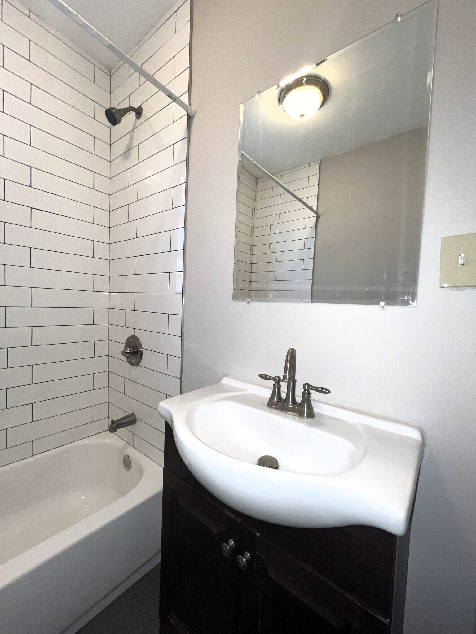 Building Photo - 5243 Bancroft Ave