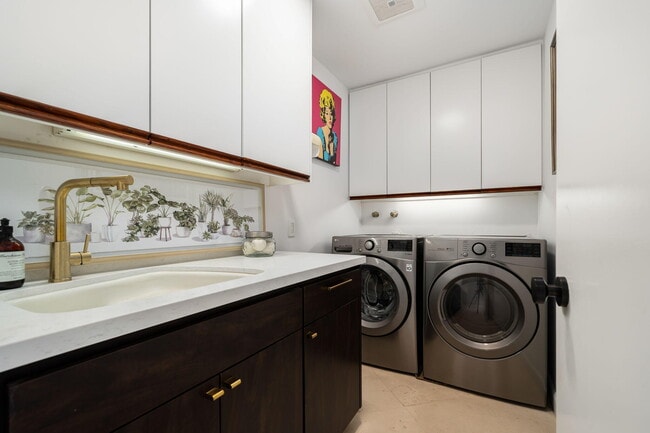 Building Photo - 6 Exeter Ct