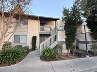 Building Photo - Updated 2 Bedroom, 2 Bath Condo in Gated Summershore Community – San Jose!