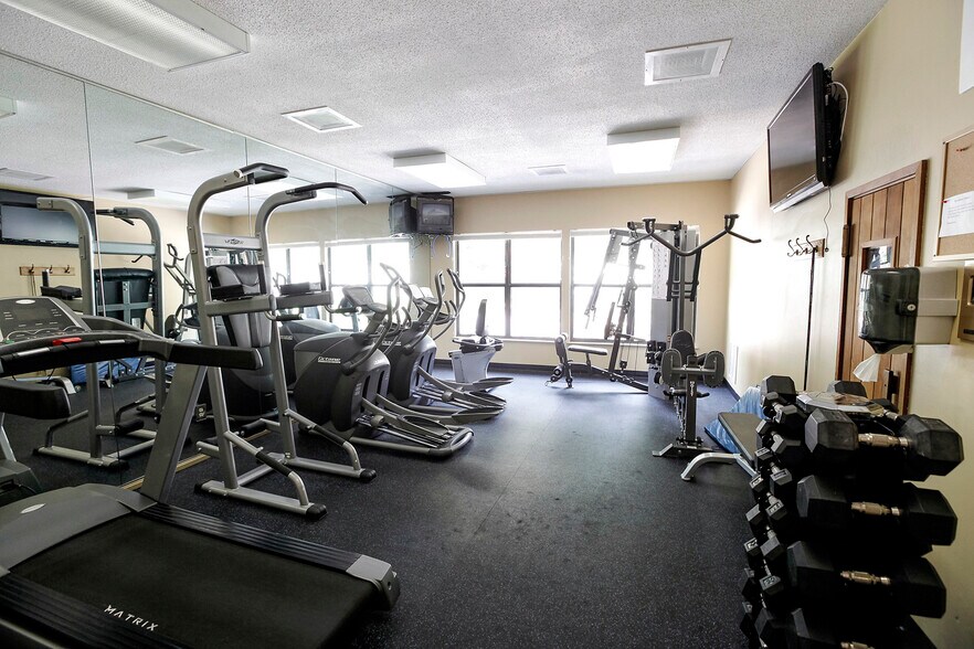Fitness room in building - 2100 Langston Blvd