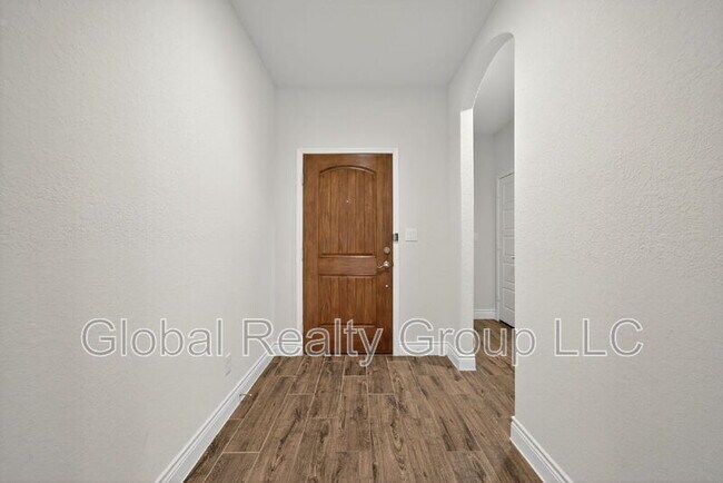 Building Photo - 545 Rosemellow St