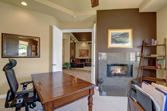 Building Photo - 43721 Chapelton Dr