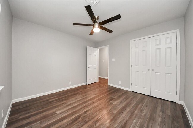 Building Photo - 3111 Tanglebriar Dr