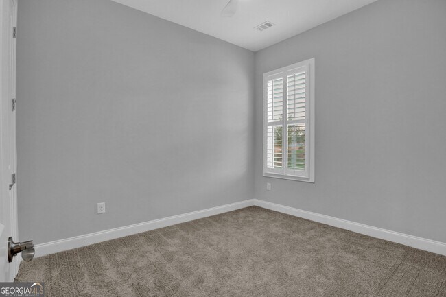 Building Photo - 35 Club Cresswind Dr