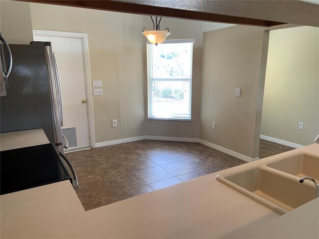Building Photo - 4203 Mendenwood Ln