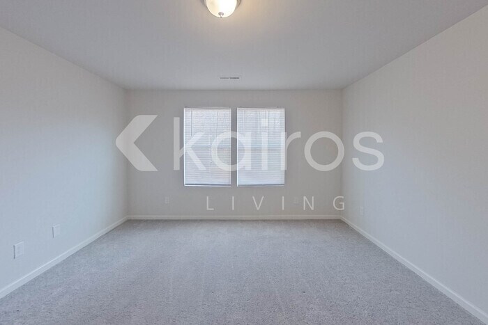 Building Photo - 2617 Provence Dr SE