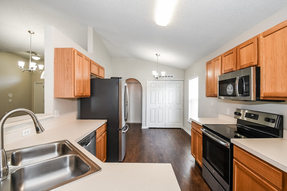 Building Photo - 7428 Prosperity Park Rd N