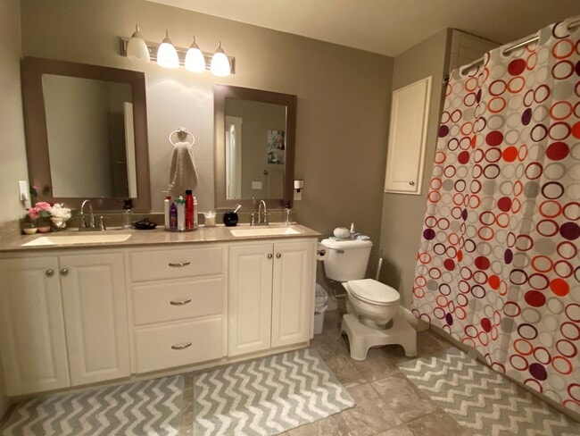 Building Photo - FENCED BACKYARD! BONUS ROOM/OFFICE! SAFE ROOM! THREE CAR GARAGE