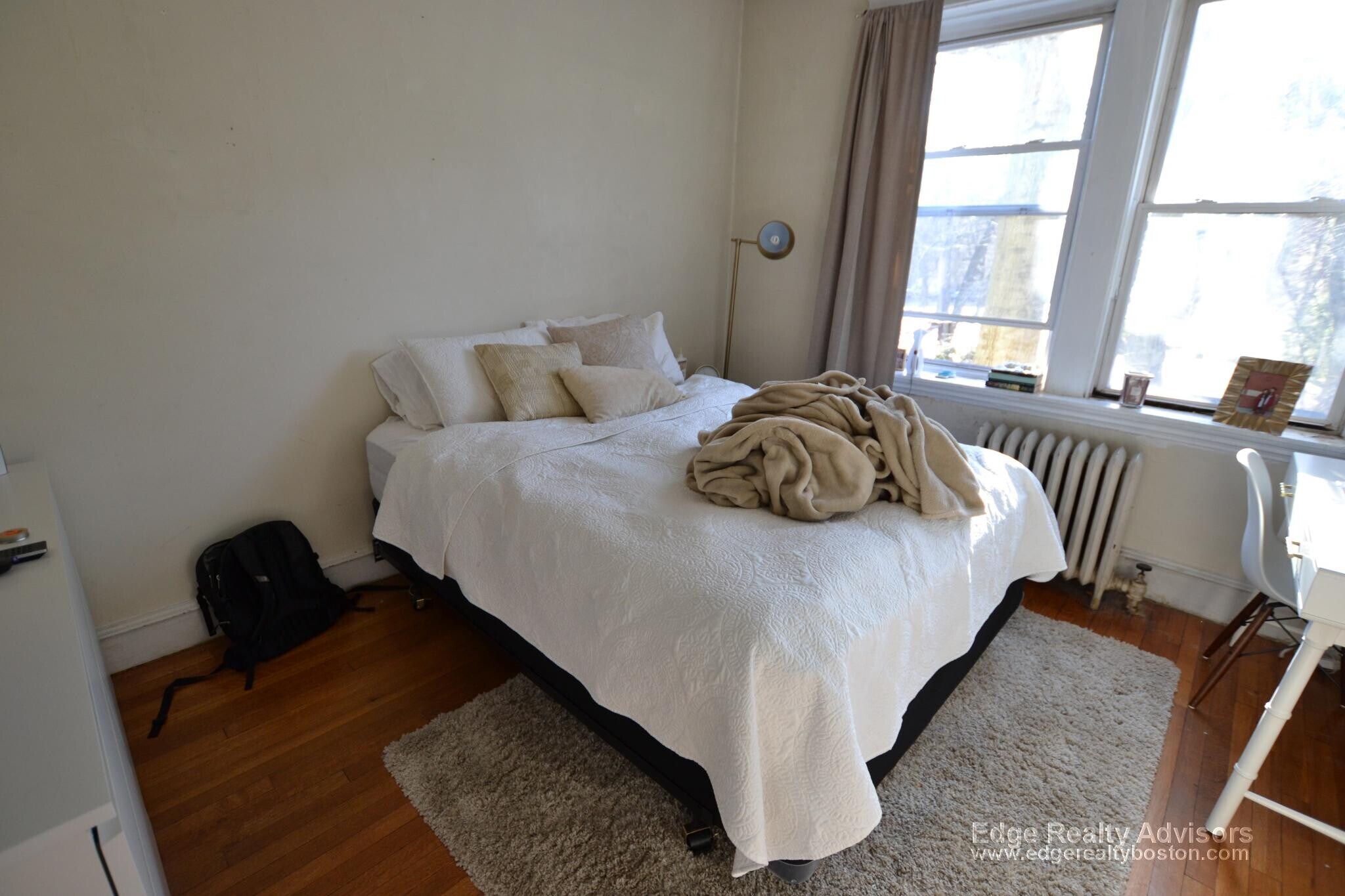 Building Photo - 120 Pleasant St