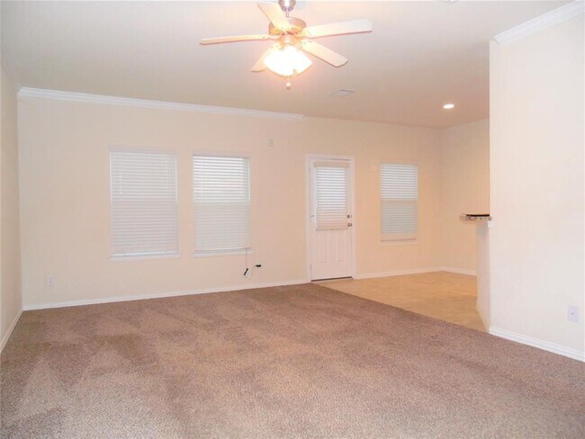 Building Photo - 5106 Gable Ln