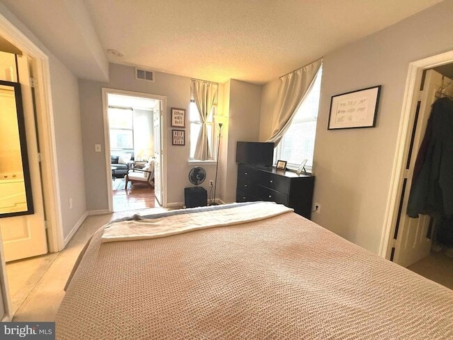 Building Photo - 3830 9th St N