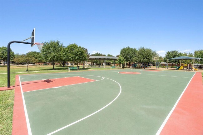Building Photo - 2627 Garlic Creek Dr