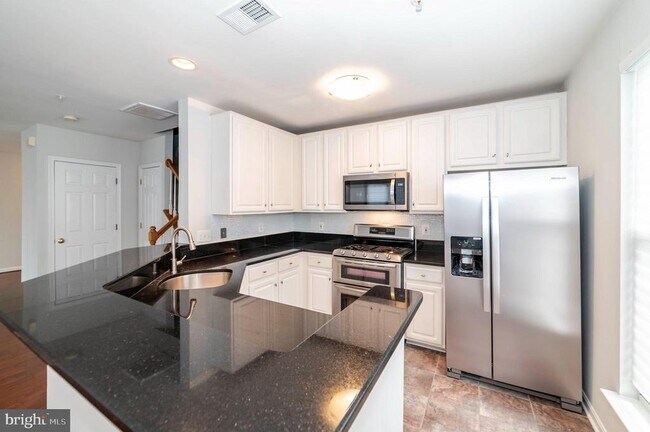 Building Photo - 12715 Fair Crest Ct