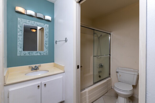 Building Photo - 129 Tangelo