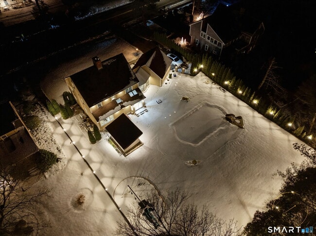 Building Photo - 508 Highland St