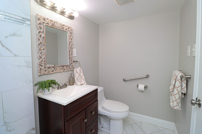 Bathroom 2 - 4411 Romlon St