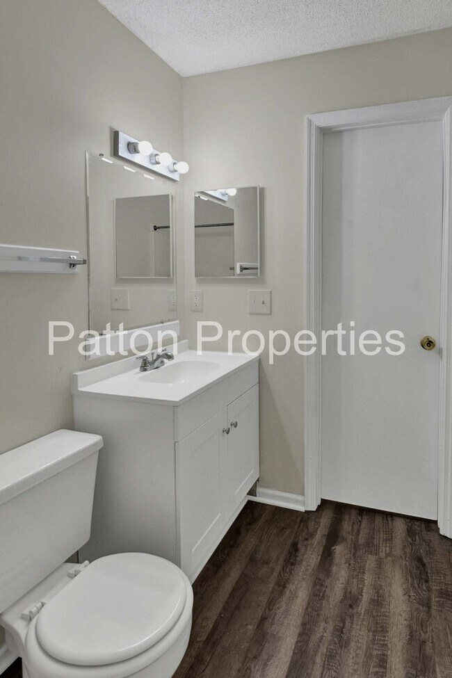 Building Photo - 1705 Springwoods Lake Dr