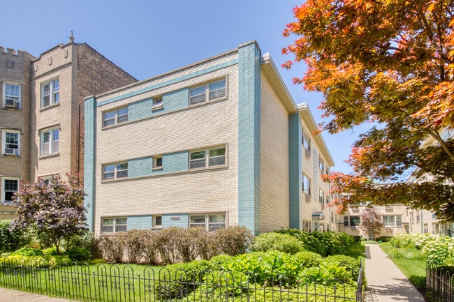 Building Photo - 4850 N Paulina St
