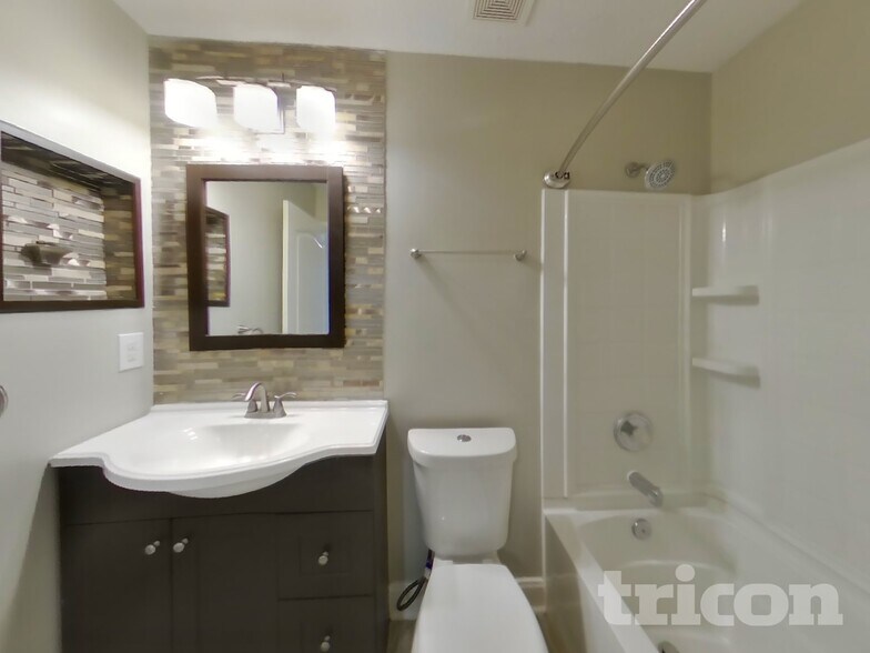 Building Photo - 2268 Eisner Dr