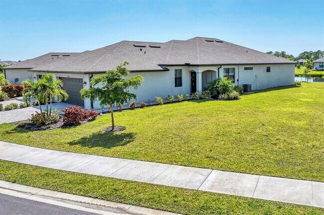 Building Photo - 2049 Bonito Wy