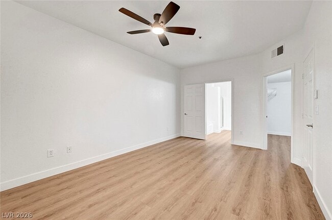 Building Photo - 2291 W Horizon Ridge Pkwy