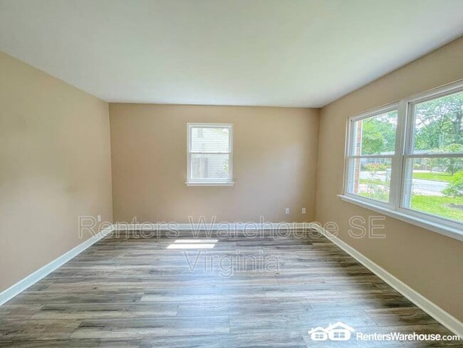 Building Photo - 5736 Avalon Woods Dr