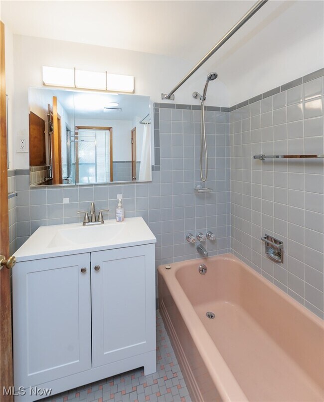 Building Photo - 2207 Campus Rd