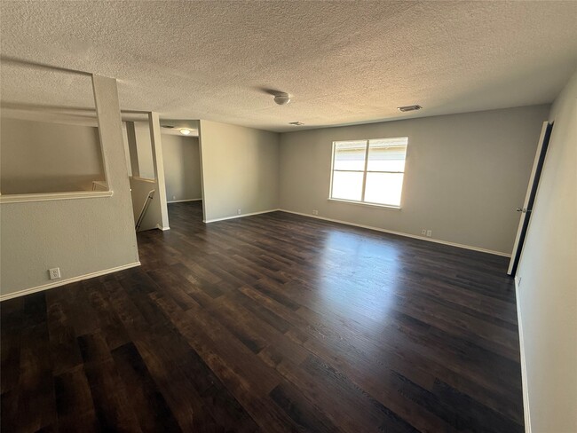 Building Photo - 4822 Russet Trail Ct
