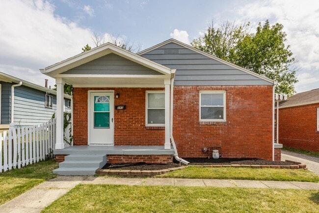 Building Photo - AVOID SCAMMERS!! WE DO NOT POST ON CRAIGSLIST!! Charming 2 Bedroom, 1 Bath brick home a block fro...