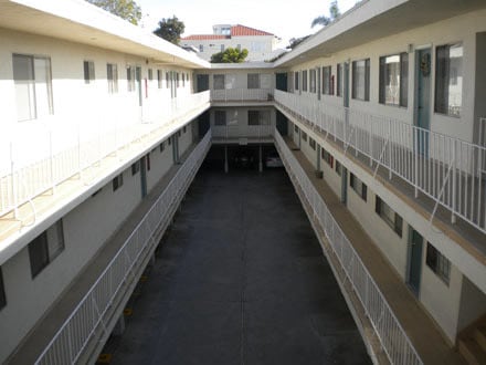Building Photo - West View Apartments