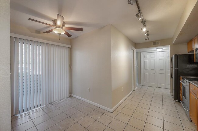 Building Photo - 12261 Sailwinds Dr